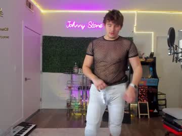 webcam man thejohnnystone live cam image #2689393