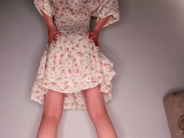 webcam girl lysia_cute live cam image #7050394