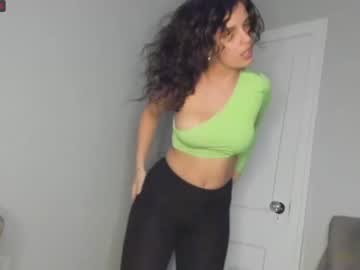 webcam girl lilbeccaxo live cam image #4465201