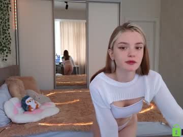 webcam girl elizabeth__gray live cam image #5541620