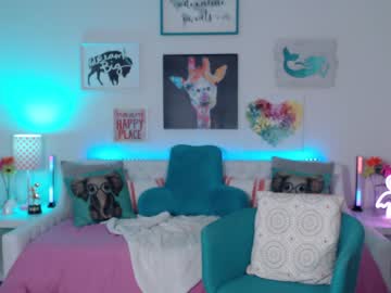 webcam girl holihurricane live cam image #3979357
