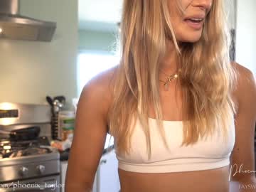 webcam girl phoenix_taylor live cam image #1517201