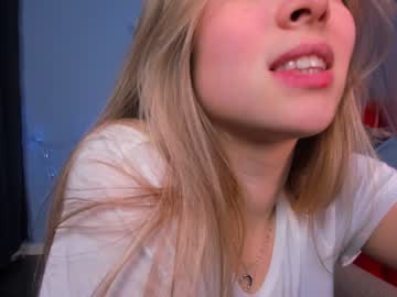 webcam girl milablush live cam image #3804046