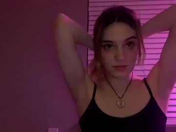 webcam girl ellabrown68 live cam image #227596