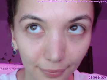 webcam girl kronniekray live cam image #871586