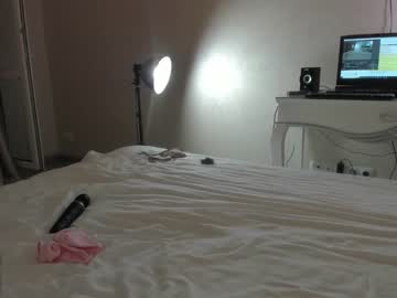 webcam girl sweety_rinushka_ live cam image #2608875