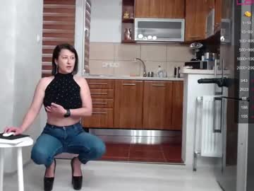 webcam girl carmela_fox live cam image #4710566