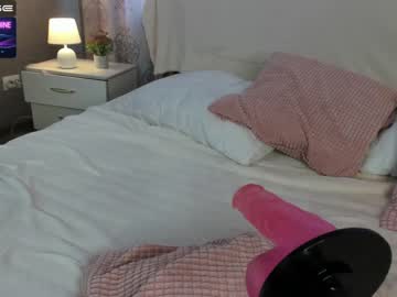 webcam girl mollybaker_ live cam image #1994368