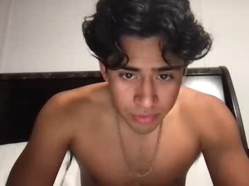 webcam man papabear2100 live cam image #5625902