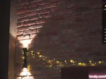 webcam girl hoolybunny live cam image #3710909