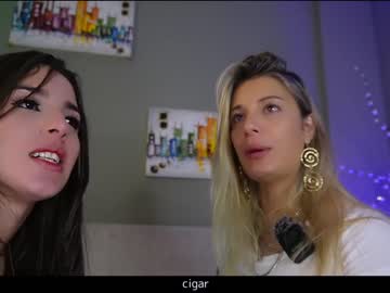 webcam couple _69596_flor_thi_320_31 live cam image #5511317