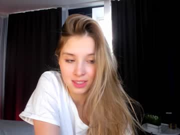 webcam girl milablush live cam image #4210782