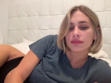 webcam girl cameronblaire live cam image #5597350