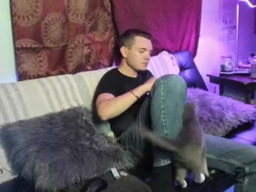 webcam man hollandhousestudios live cam image #1052272