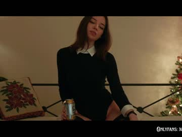 webcam girl cinnabelle live cam image #3363308