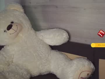 webcam girl hoolybunny live cam image #2523869