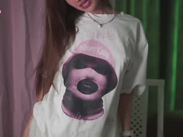 webcam girl hoolybunny live cam image #5578682