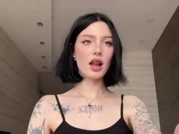 webcam tranny evelynforever live cam image #4654527