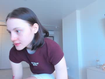 webcam girl megancooks live cam image #3980089