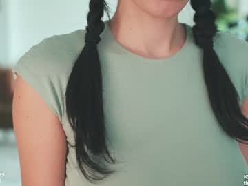 webcam girl katdreams live cam image #4698070