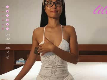 webcam girl _lillilly_ live cam image #3857937