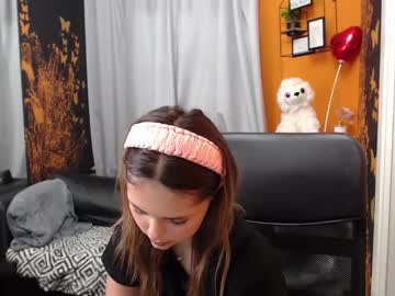 webcam girl simply_lily live cam image #3523343