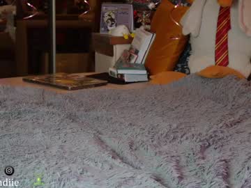 webcam girl bestblondiiecb live cam image #6283765
