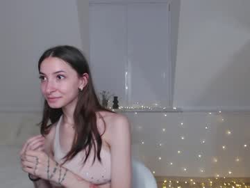 webcam girl shy_cut1e live cam image #5009755