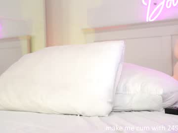 webcam girl dovia live cam image #4696825