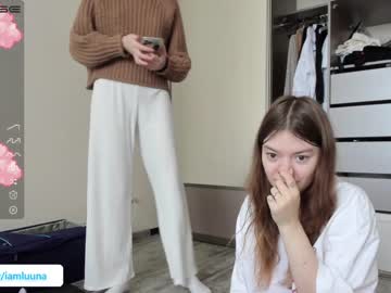 webcam girl mxxnsxsul live cam image #3091636