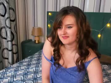 webcam girl zoemoor_ live cam image #2068634