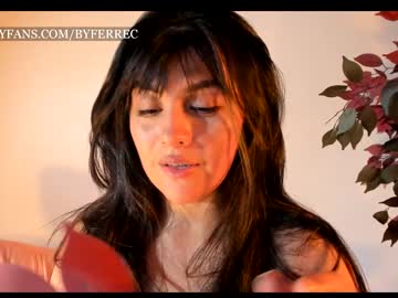 webcam girl isabeyferrec live cam image #2198954