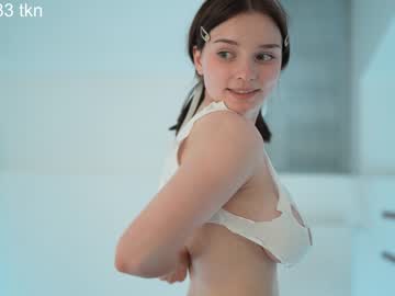 webcam girl floret_joy live cam image #5536547