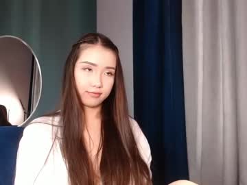 webcam girl lina_tyan live cam image #1872444