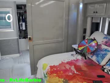 webcam girl rvlifebarbie live cam image #1782304