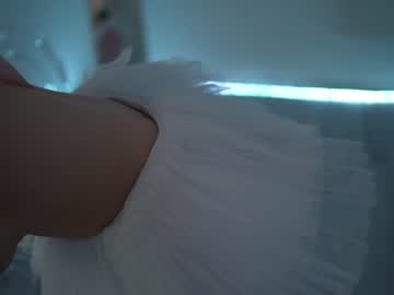 webcam girl floret_joy live cam image #5650929