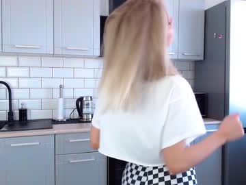 webcam girl ella__sweety live cam image #1640845