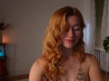 webcam girl alisonrouge live cam image #5029638