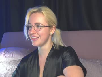 webcam girl tinayummy live cam image #3572012