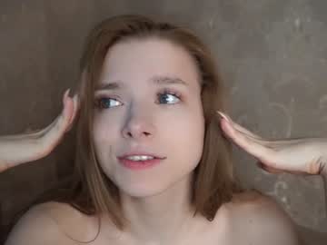 webcam girl 1cequeen live cam image #4028692