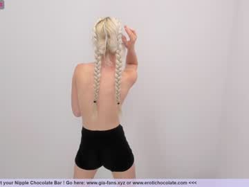 webcam girl girl_i_am live cam image #2198130