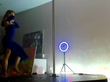 webcam girl _meganmeow_ live cam image #2735526