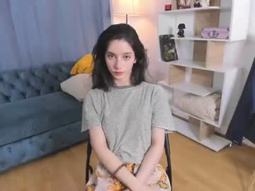 webcam girl elisabethhill live cam image #4033347