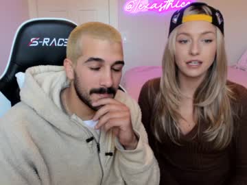 webcam girl texasthicc live cam image #935513