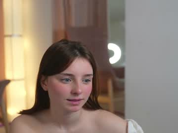 webcam girl floret_joy live cam image #6198058