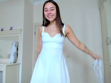 webcam girl eleonora_linn live cam image #2720157