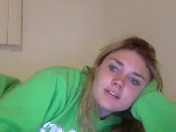 webcam girl cassidyyqueen live cam image #4372897