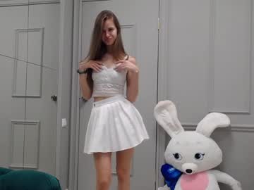 webcam girl olivia_nikolson live cam image #1682579
