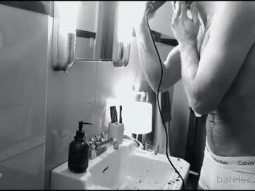 webcam man bareleeworking live cam image #3698849