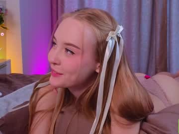 webcam girl lissa_meooow live cam image #6812029
